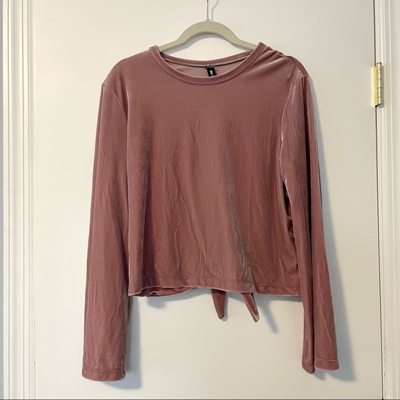 Design Lab Velvet Tie Back Top NWOT - Picture 2 of 6